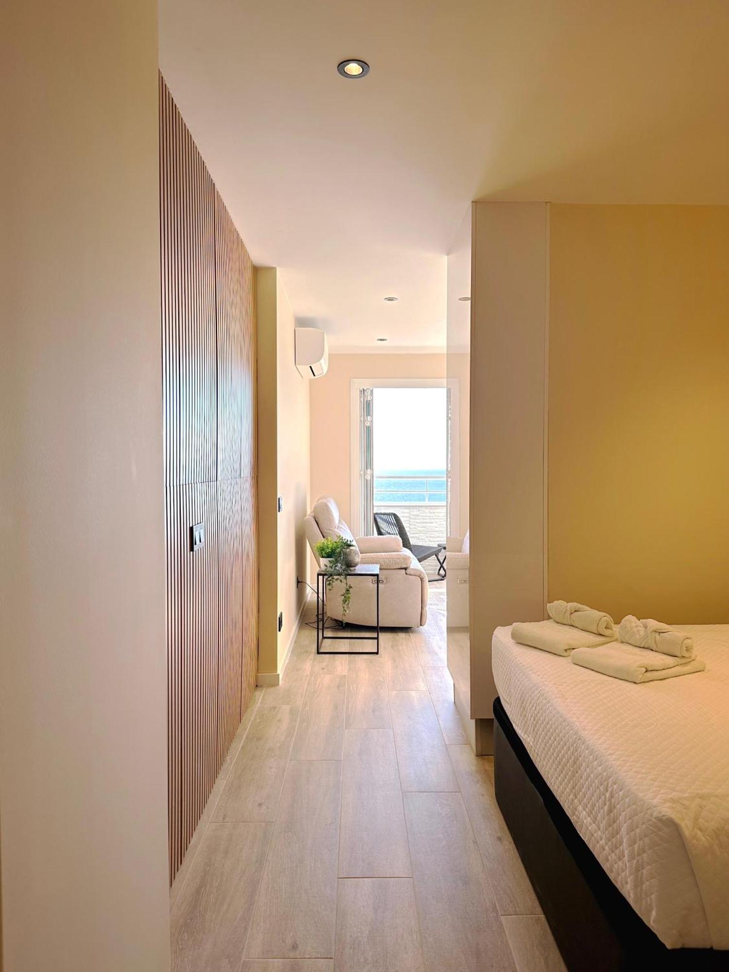 Penthouse On The Beach Empuriabrava Eksteriør bilde